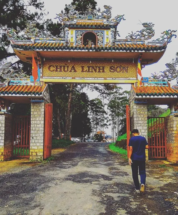 Ch&ugrave;a Linh Sơn - Viếng thăm chốn thiền định l&acirc;u đời ở Đ&agrave; Lạt 4