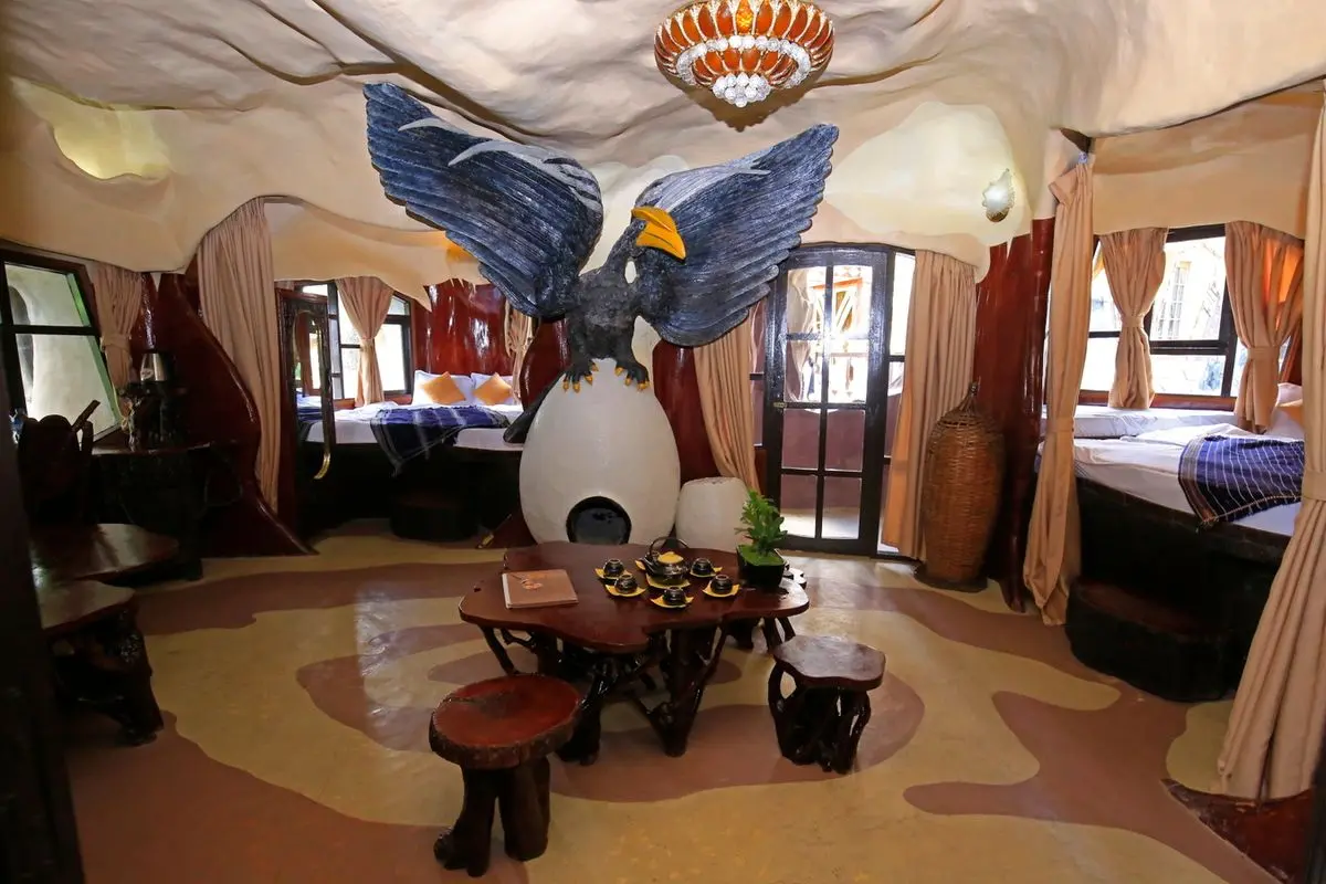 Crazy House - Biệt thự Hằng Nga: Lạnh xương sống với vẻ đẹp 'quái dị' khi đêm đến 12