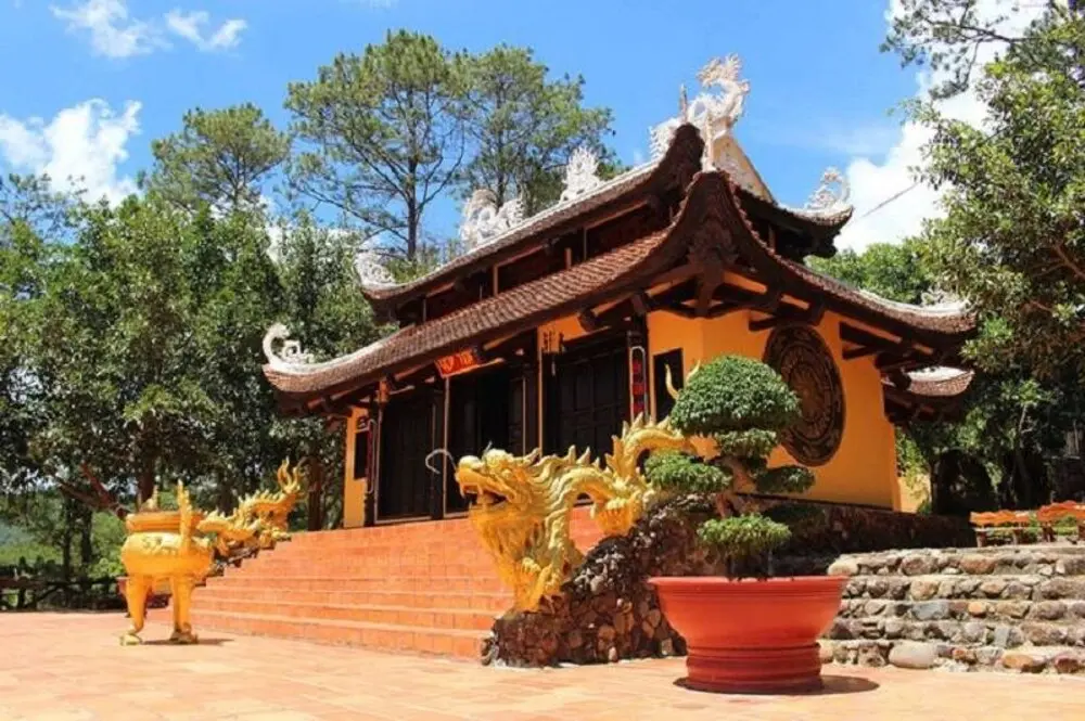 Kh&aacute;m ph&aacute; vẻ đẹp h&ugrave;ng vĩ của Th&aacute;c Prenn Đ&agrave; Lạt 12