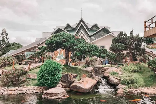 Khu du lịch L&aacute; Phong: Một Nhật Bản đẹp ngỡ ng&agrave;ng giữa Đ&agrave; Lạt 2