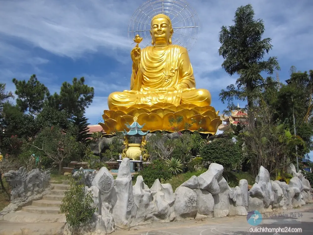 Thiền Viện Vạn Hạnh &ndash; Ng&ocirc;i ch&ugrave;a nổi tiếng với tượng Phật lớn nhất tại Đ&agrave; Lạt 4
