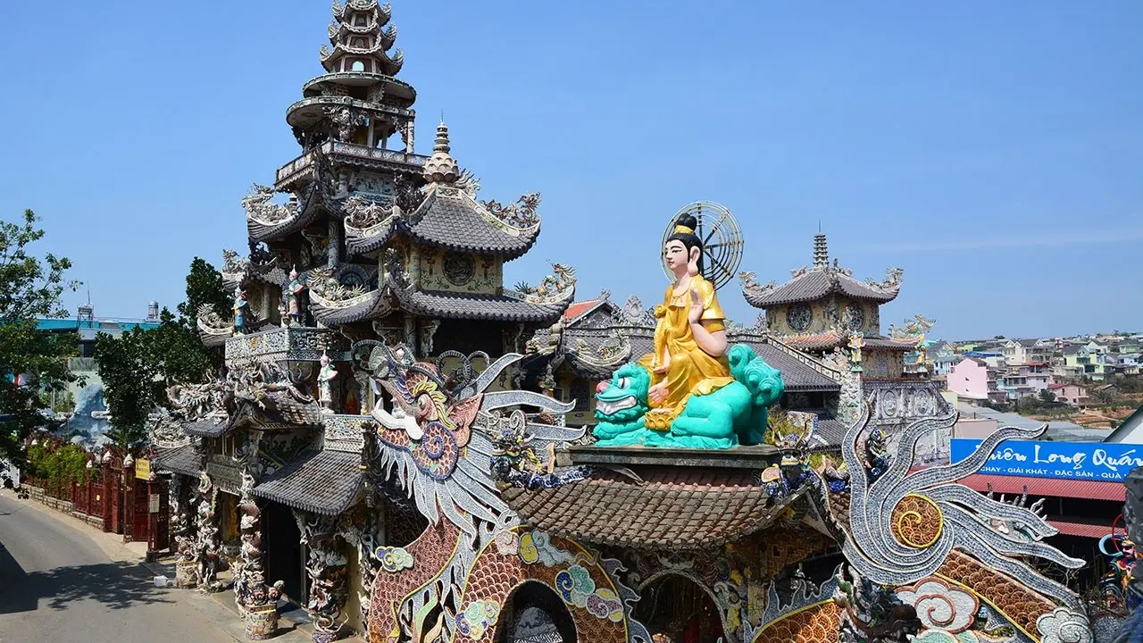 Trại M&aacute;t Đ&agrave; Lạt - Kinh đ&ocirc; &aacute;nh s&aacute;ng khi về đ&ecirc;m 5