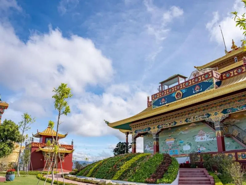Trải nghiệm Samten Hills Dalat, t&igrave;m về chốn y&ecirc;n b&igrave;nh Phật gi&aacute;o 3