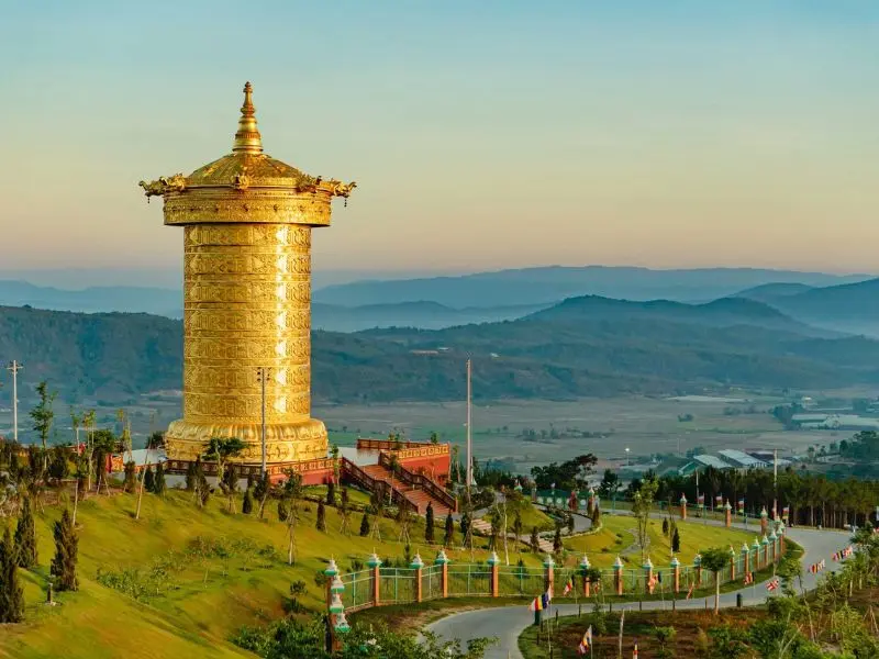 Trải nghiệm Samten Hills Dalat, t&igrave;m về chốn y&ecirc;n b&igrave;nh Phật gi&aacute;o 7