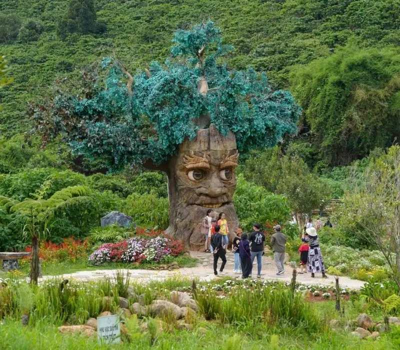GOD Valley có gì? Kinh nghiệm khám phá từ A đến Z