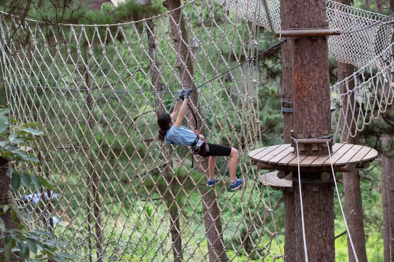 Thử thách bản thân tại Datanla High Rope Course với trò đu dây zipline thú vị