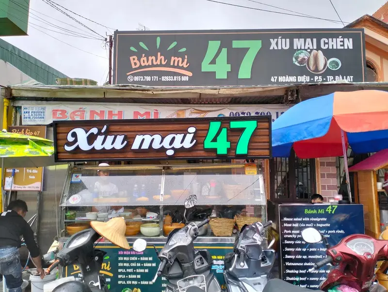 4 qu&aacute;n b&aacute;nh m&igrave; x&iacute;u mại Ho&agrave;ng Diệu ngon nức tiếng, gi&aacute; b&igrave;nh d&acirc;n 6