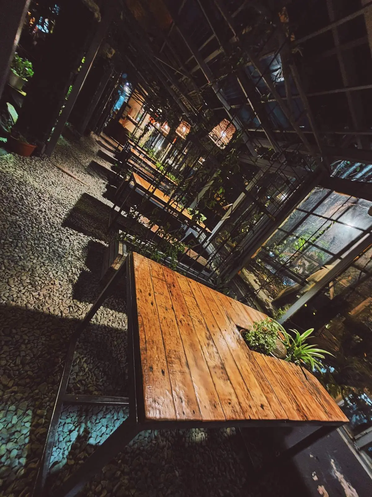 An Coffee &ndash; Chốn b&igrave;nh y&ecirc;n xanh thẳm cho những t&acirc;m hồn mỏng manh 20