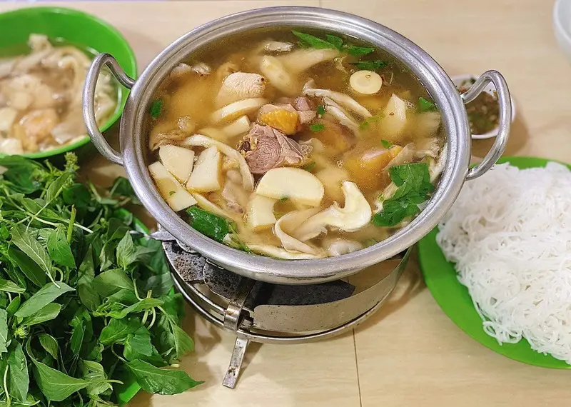 Bỏ t&uacute;i 12 qu&aacute;n lẩu Đ&agrave; Lạt ngon nức tiếng 2