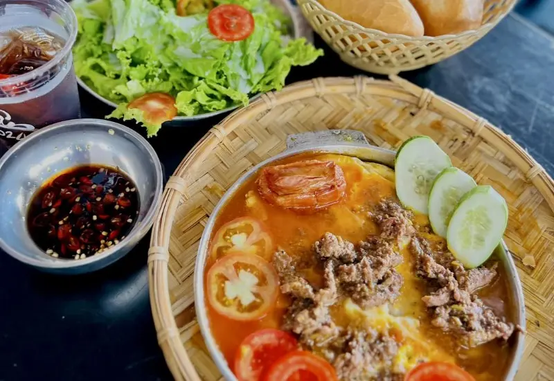 Bỏ t&uacute;i ngay 13 tiệm b&aacute;nh m&igrave; chảo Đ&agrave; Lạt ngon ngất ng&acirc;y 10