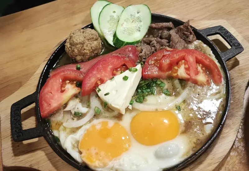 Bỏ t&uacute;i ngay 13 tiệm b&aacute;nh m&igrave; chảo Đ&agrave; Lạt ngon ngất ng&acirc;y 6