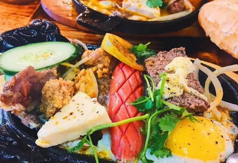 Bỏ t&uacute;i ngay 13 tiệm b&aacute;nh m&igrave; chảo Đ&agrave; Lạt ngon ngất ng&acirc;y 2