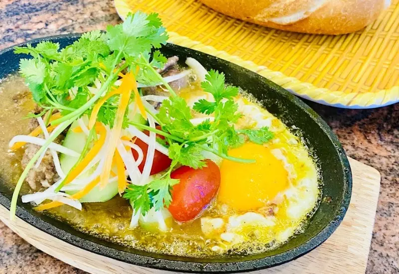 Bỏ t&uacute;i ngay 13 tiệm b&aacute;nh m&igrave; chảo Đ&agrave; Lạt ngon ngất ng&acirc;y 4