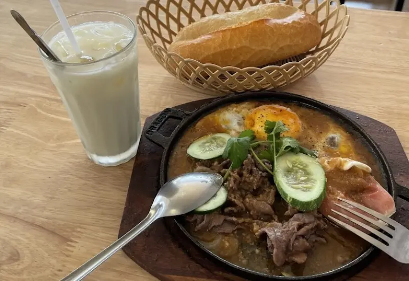 Bỏ t&uacute;i ngay 13 tiệm b&aacute;nh m&igrave; chảo Đ&agrave; Lạt ngon ngất ng&acirc;y 3