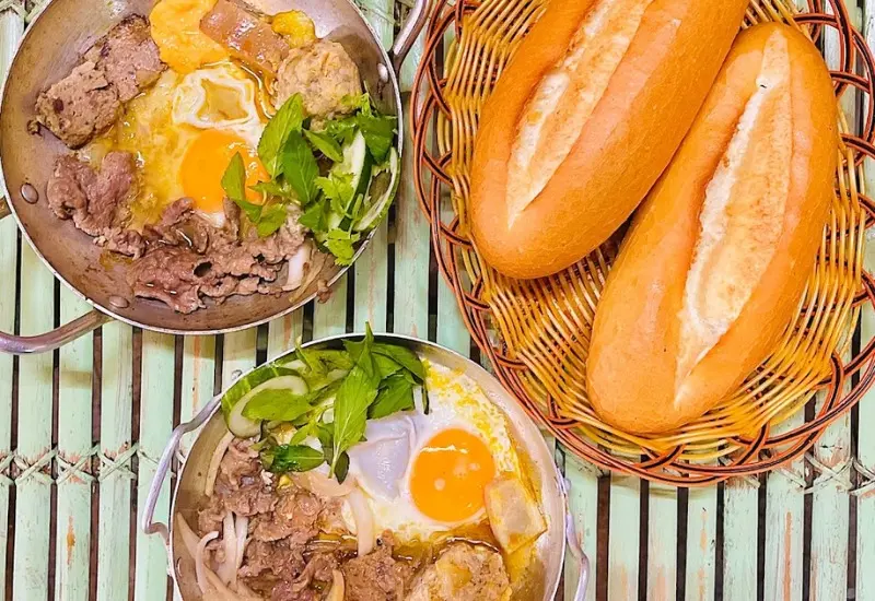 Bỏ t&uacute;i ngay 13 tiệm b&aacute;nh m&igrave; chảo Đ&agrave; Lạt ngon ngất ng&acirc;y 5