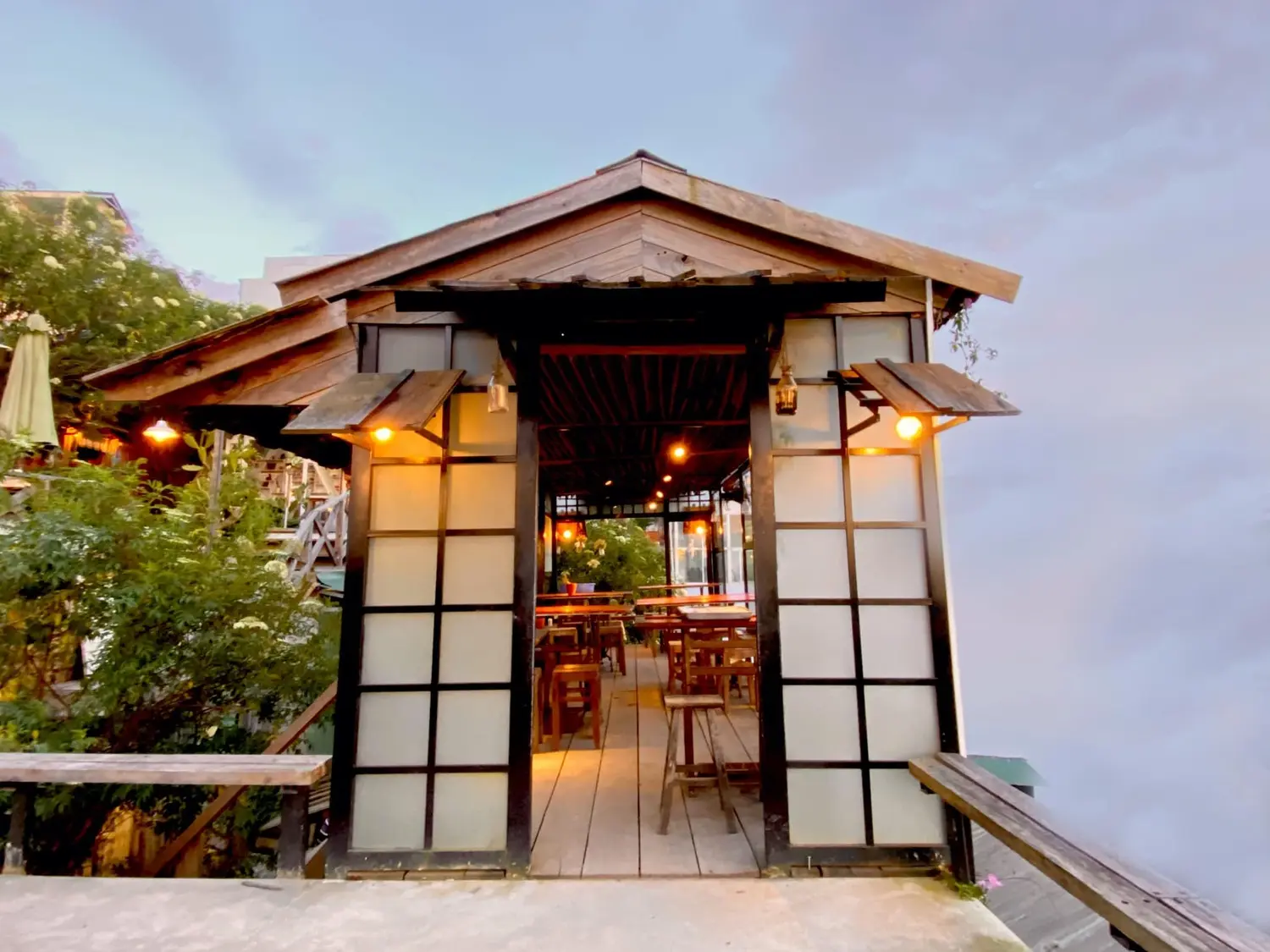 C&agrave; ph&ecirc; Vườn Y&ecirc;n Đ&agrave; Lạt &ndash; Check-in ng&ocirc;i nh&agrave; gỗ Nhật Bản thơ mộng tr&ecirc;n đồi 3