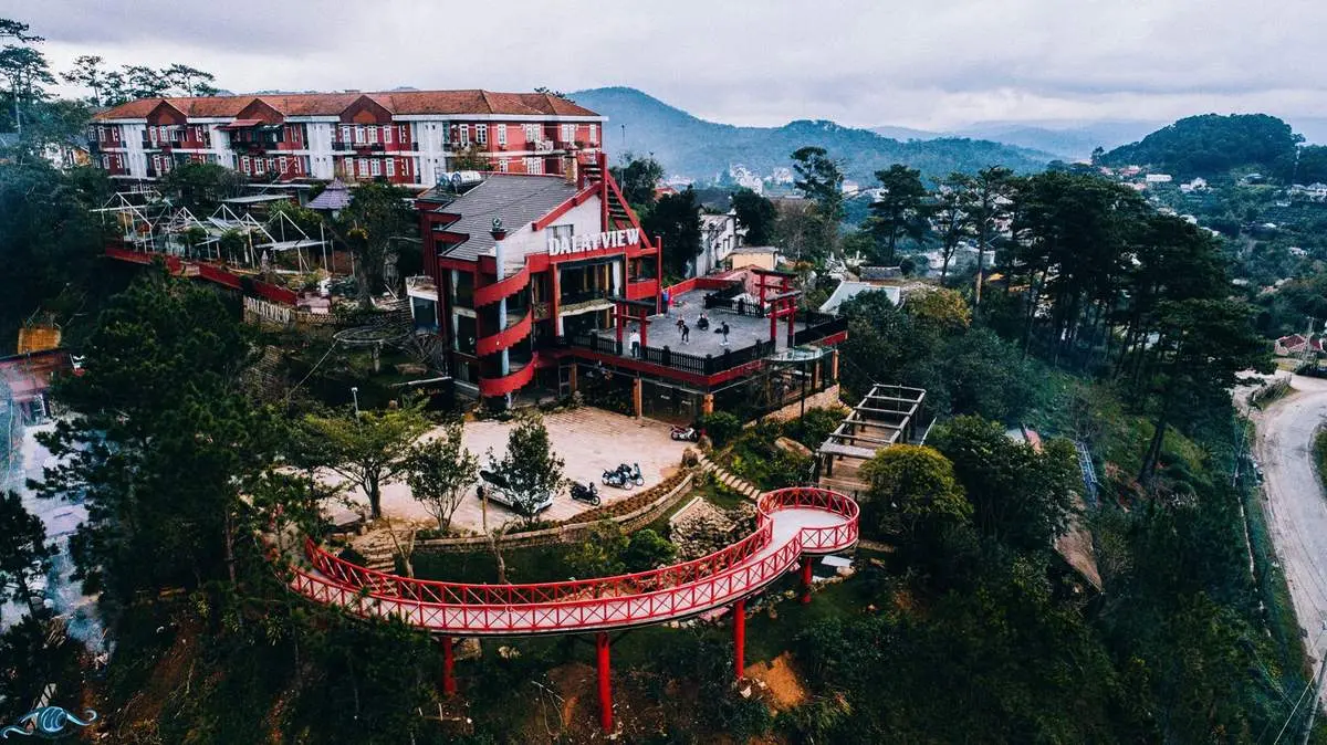 Cổng trời Đ&agrave; Lạt - Di Linh View - Qu&aacute;n c&agrave; ph&ecirc; thơ mộng tựa sợi d&acirc;y nối liền trời đất 3