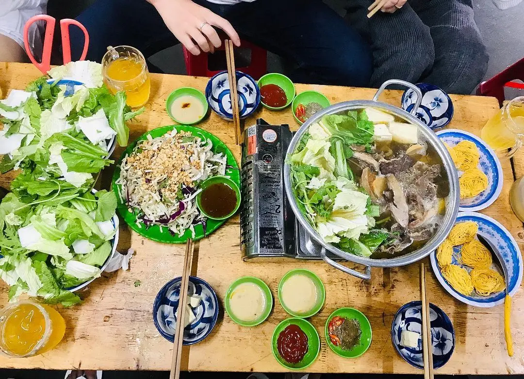 Đ&agrave; Lạt se lạnh, rủ nhau đi ăn lẩu b&ograve; tại 10 qu&aacute;n ngon đỉnh nhất 3