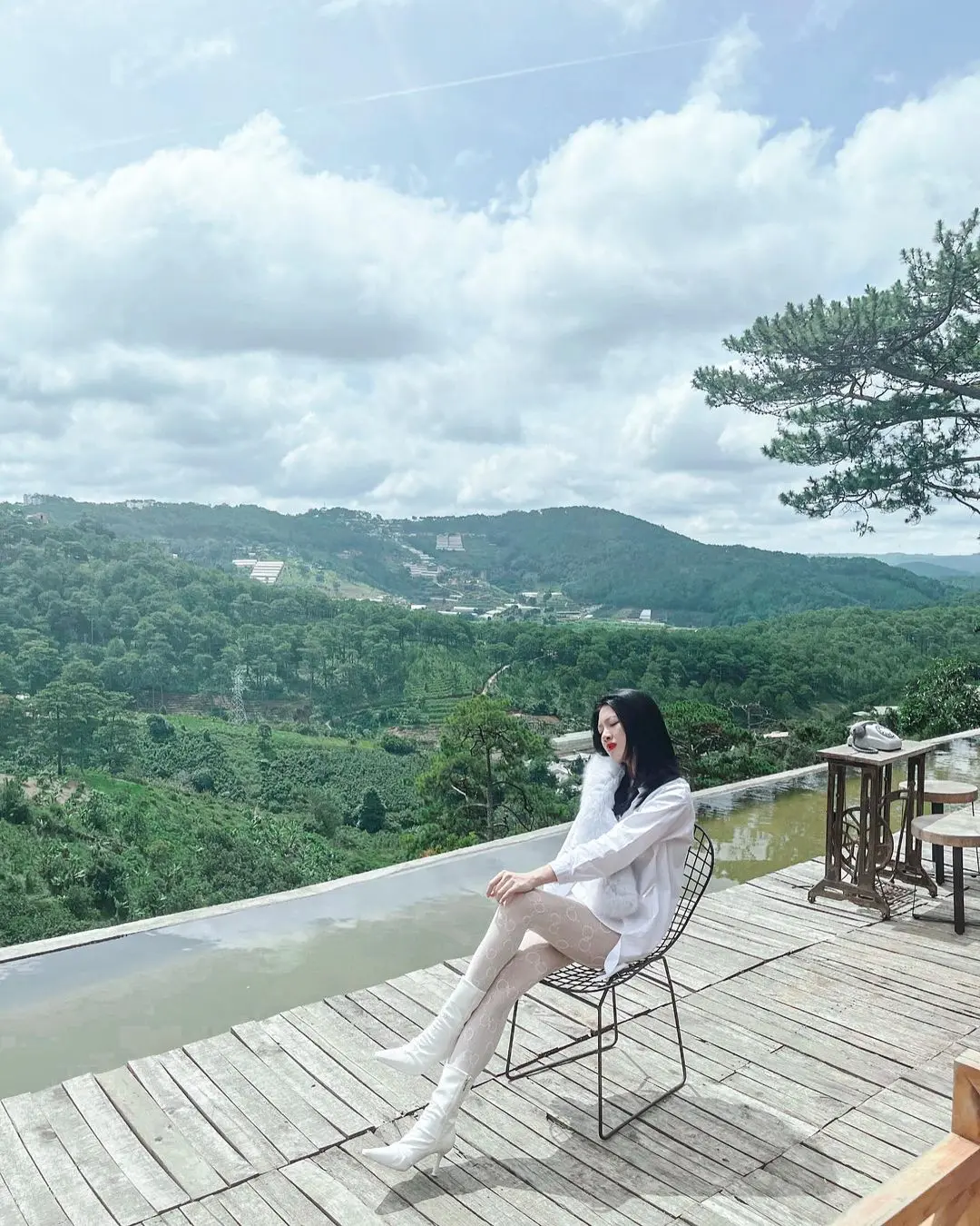 Đến Đ&agrave; Lạt Mountain View coffee trải nghiệm kh&ocirc;ng gian Bắc &Acirc;u b&ecirc;n n&uacute;i đồi mộng mơ 12