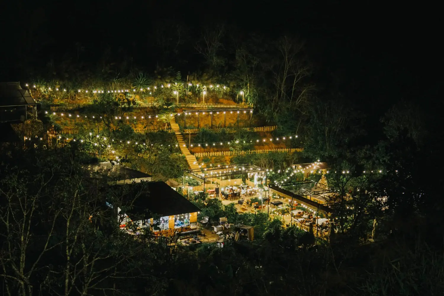 Đến Hilly Garden Dalat trải nghiệm ẩm thực đẳng cấp giữa l&ograve;ng phố n&uacute;i mộng mơ 3