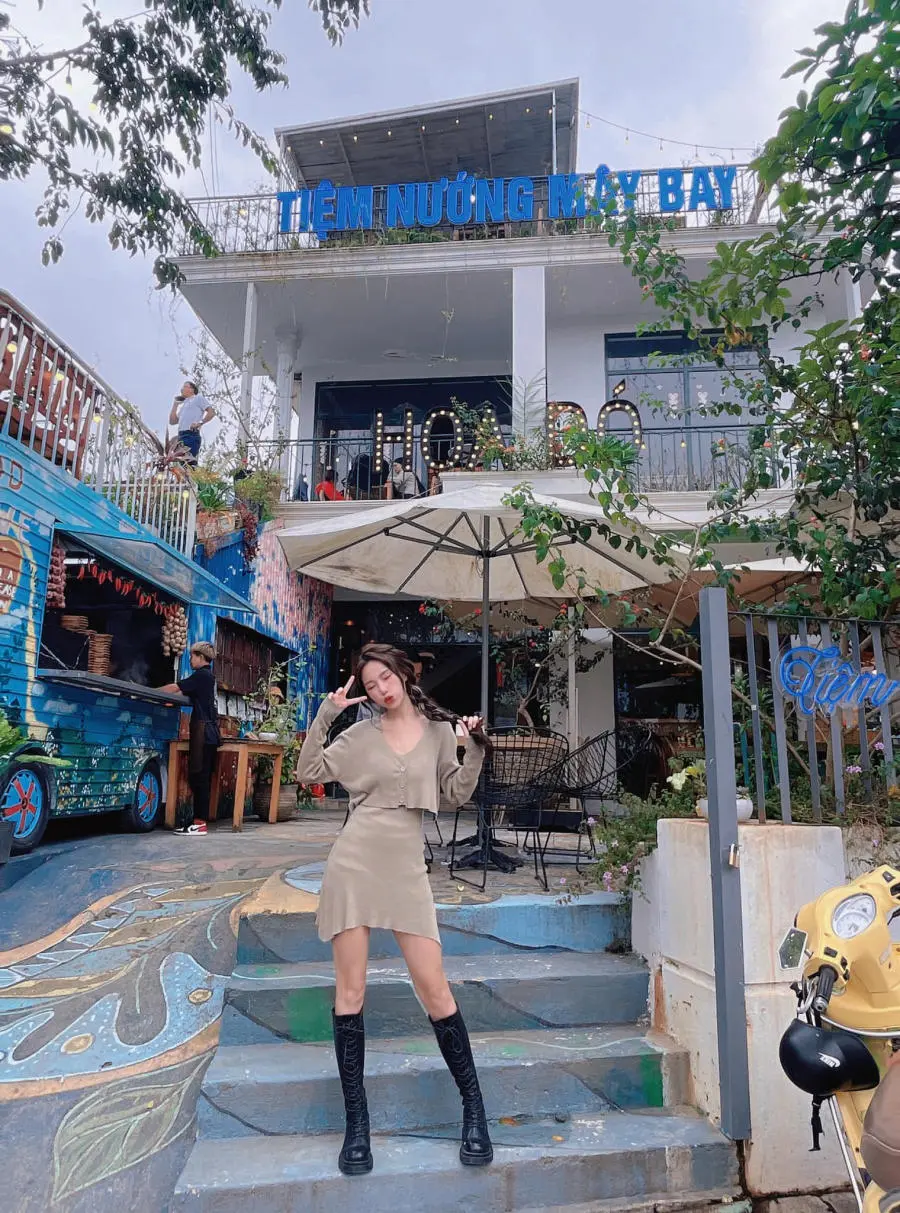 Đến Hoa D&oacute; Restaurant and Coffee thưởng thức b&uacute;n b&ograve; thố đ&aacute; hấp dẫn 10