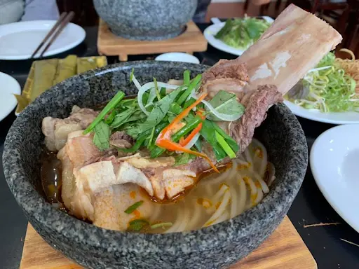 Gọi t&ecirc;n 15 qu&aacute;n b&uacute;n b&ograve; Đ&agrave; Lạt ngon nức tiếng giới s&agrave;nh ăn 13