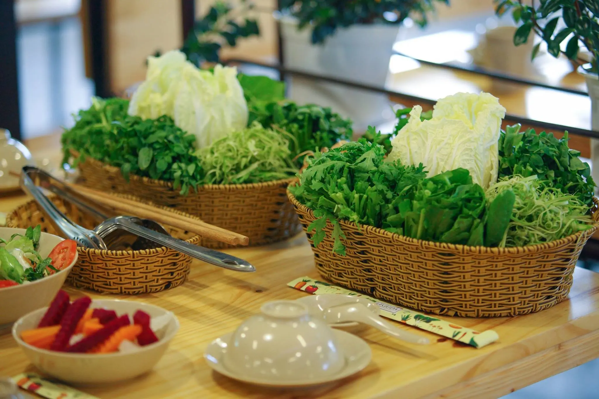 Kh&aacute;m ph&aacute; thi&ecirc;n đường rau sạch ở nh&agrave; h&agrave;ng buffet rau LEGUDA Đ&agrave; Lạt 8