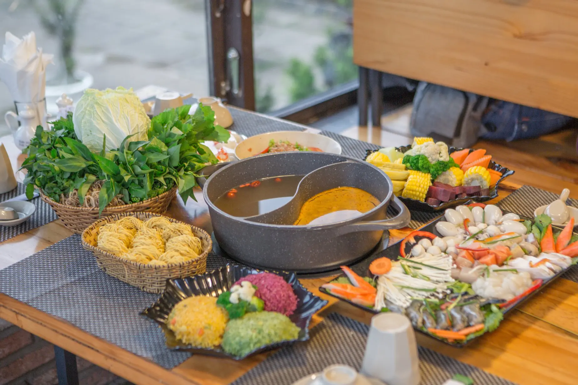 Kh&aacute;m ph&aacute; thi&ecirc;n đường rau sạch ở nh&agrave; h&agrave;ng buffet rau LEGUDA Đ&agrave; Lạt 9