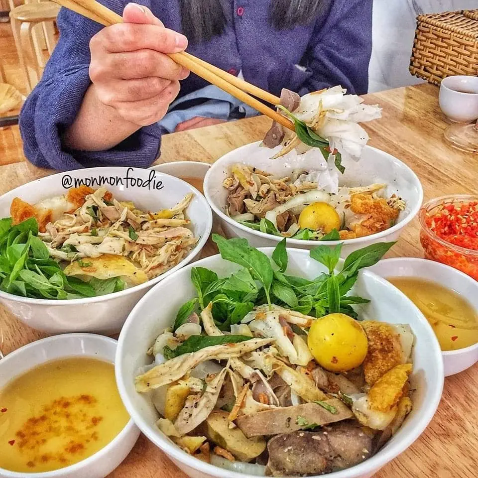 L&ecirc;n Đ&agrave; Lạt l&agrave; phải dậy sớm ăn b&aacute;nh ướt l&ograve;ng g&agrave; chứ đừng ngủ nướng nữa bạn ơi! 2