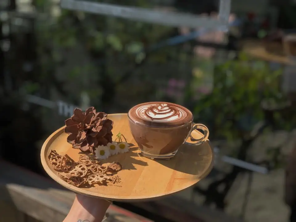 Nh&agrave; Lồng Coffee &ndash; Qu&aacute;n caf&eacute; lung linh với view thung lũng cực đẹp 19