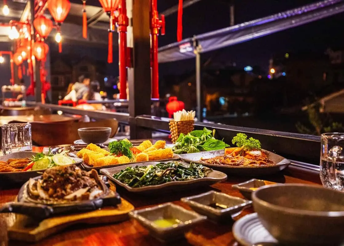 Những điều l&agrave;m n&ecirc;n sự đặc biệt của nh&agrave; h&agrave;ng Song M&acirc;y Đ&agrave; Lạt 5
