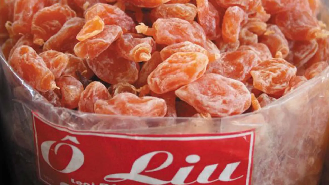 Những m&oacute;n mứt thơm ngon tại th&agrave;nh phố sương m&ugrave; Đ&agrave; Lạt 9