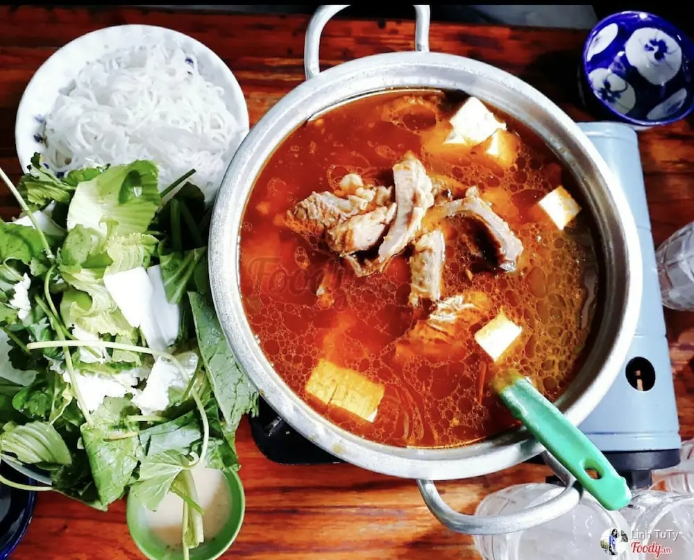 Qu&aacute;n lẩu b&ograve; Ba Toa Nh&agrave; Gỗ nức tiếng Đ&agrave; Lạt 6