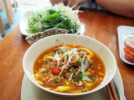 Săn l&ugrave;ng TOP 10 qu&aacute;n m&igrave; Quảng ngon m&ecirc; ly tại Đ&agrave; Lạt 9