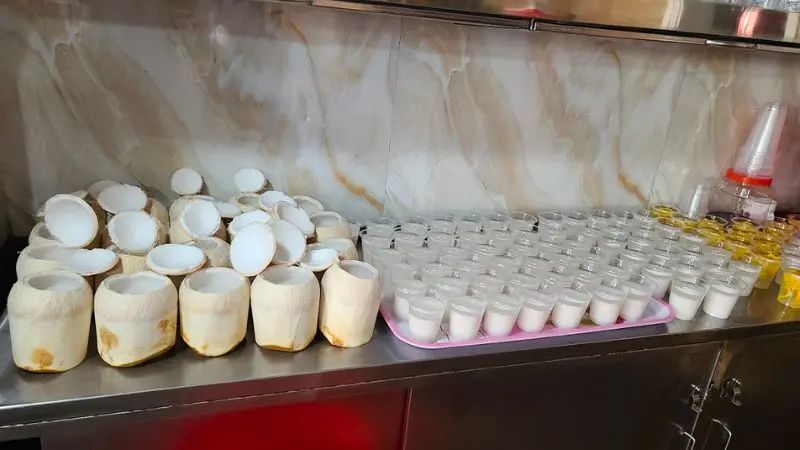 Thưởng thức kem bơ Thanh Thảo nổi tiếng nhất nh&igrave; tại Đ&agrave; Lạt 9