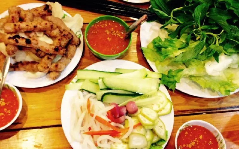 Top 10 qu&aacute;n nem nướng Đ&agrave; Lạt nổi tiếng được y&ecirc;u th&iacute;ch 8