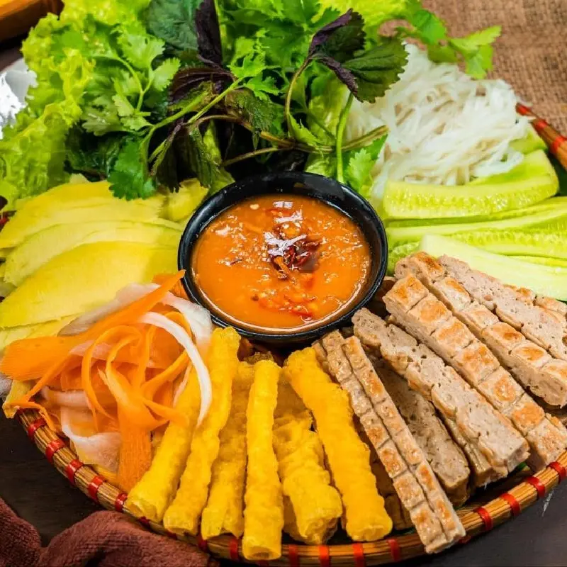 Top 10 qu&aacute;n nem nướng Đ&agrave; Lạt nổi tiếng được y&ecirc;u th&iacute;ch 7