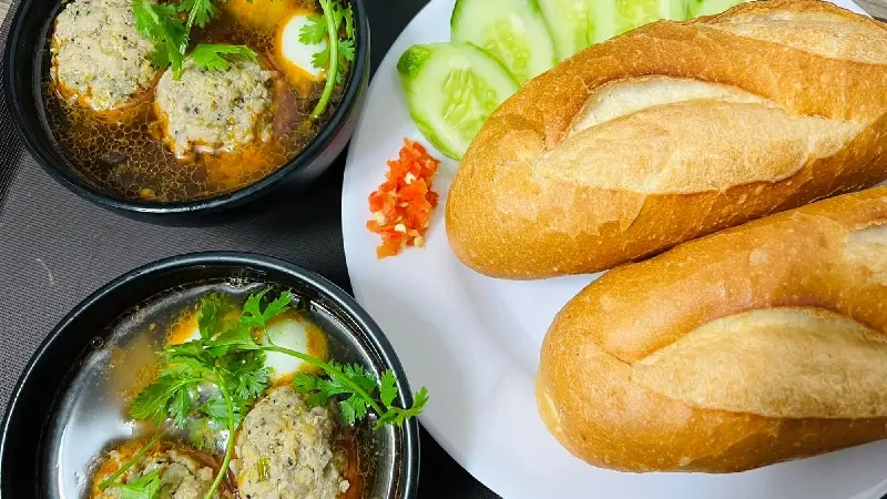 Top 14 qu&aacute;n b&aacute;nh m&igrave; x&iacute;u mại Đ&agrave; Lạt ngon d&acirc;n s&agrave;nh ăn phải biết 4