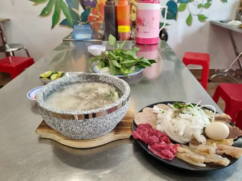 Top 4 qu&aacute;n phở thố đ&aacute; Đ&agrave; Lạt với phong c&aacute;ch chế biến độc đ&aacute;o 5