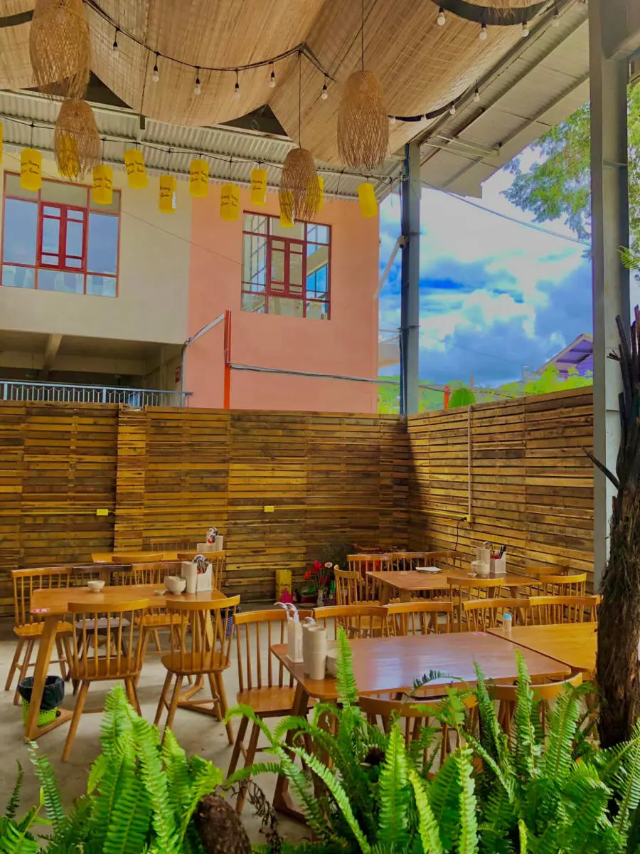 Trải nghiệm G&agrave; đập lu Hương Qu&aacute;n độc đ&aacute;o chốn phố n&uacute;i Đ&agrave; Lạt 10