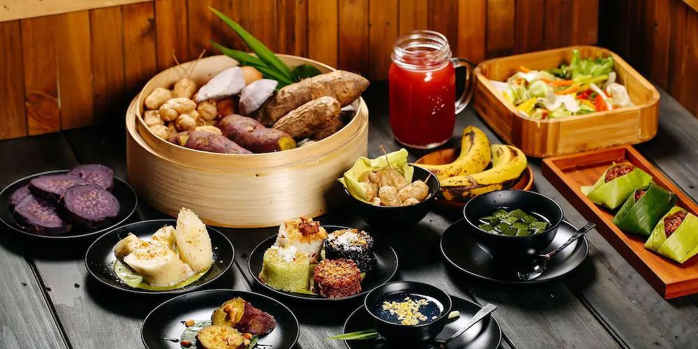 &Uacute;m ba la mở ra danh s&aacute;ch c&aacute;c qu&aacute;n buffet ngon tại Đ&agrave; Lạt m&agrave; du kh&aacute;ch n&ecirc;n nằm l&ograve;ng 2