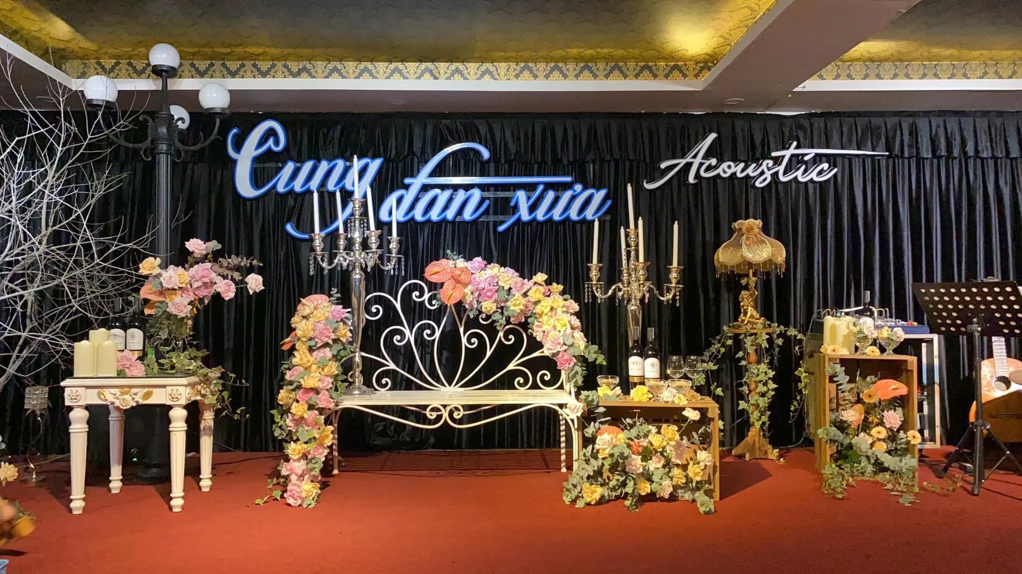 Phòng trà Cung Đàn Xưa Đà Lạt - Điểm đến của những tâm hồn lãng mạn