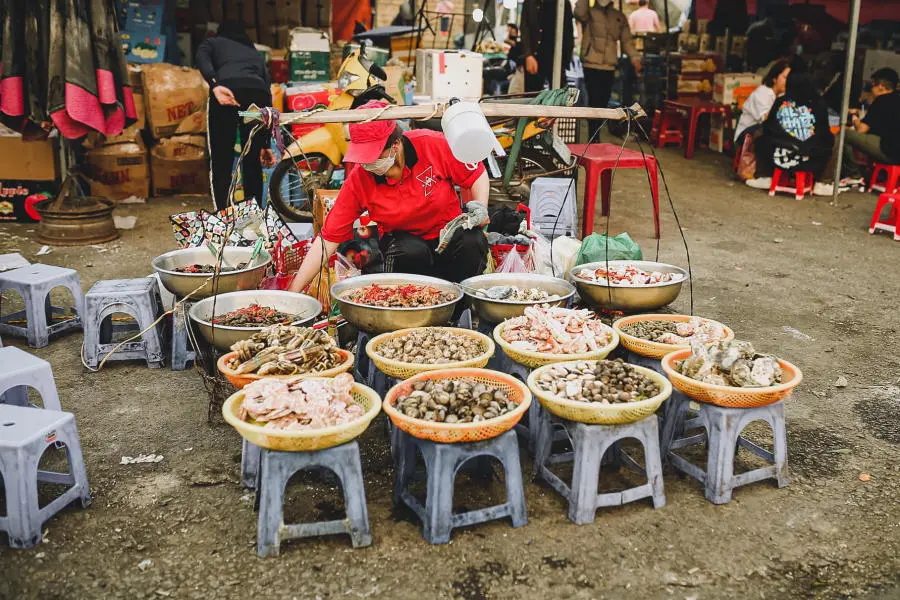 Kh&aacute;m ph&aacute; Chợ Đ&agrave; Lạt sau một buổi chiều mưa 12