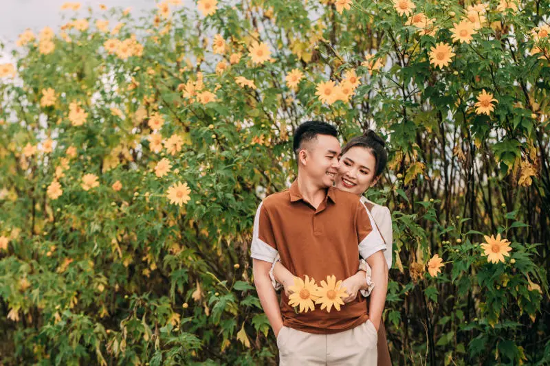M&ugrave;a hoa d&atilde; quỳ Đ&agrave; Lạt nở rộ đẹp m&ecirc; mẩn khắp phố phường 7