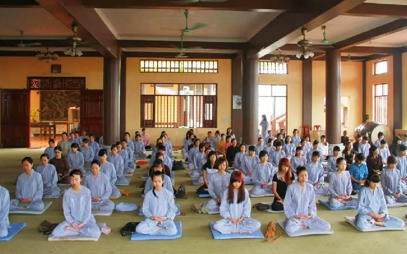 Thiền viện Tr&uacute;c L&acirc;m Đ&agrave; Lạt: Chốn b&igrave;nh y&ecirc;n giữa rừng th&ocirc;ng xanh 7