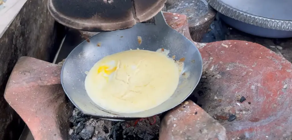 B&aacute;nh b&ograve; thốt nốt nướng Ha C&ocirc;, m&oacute;n ăn truyền thống của người Chăm 4