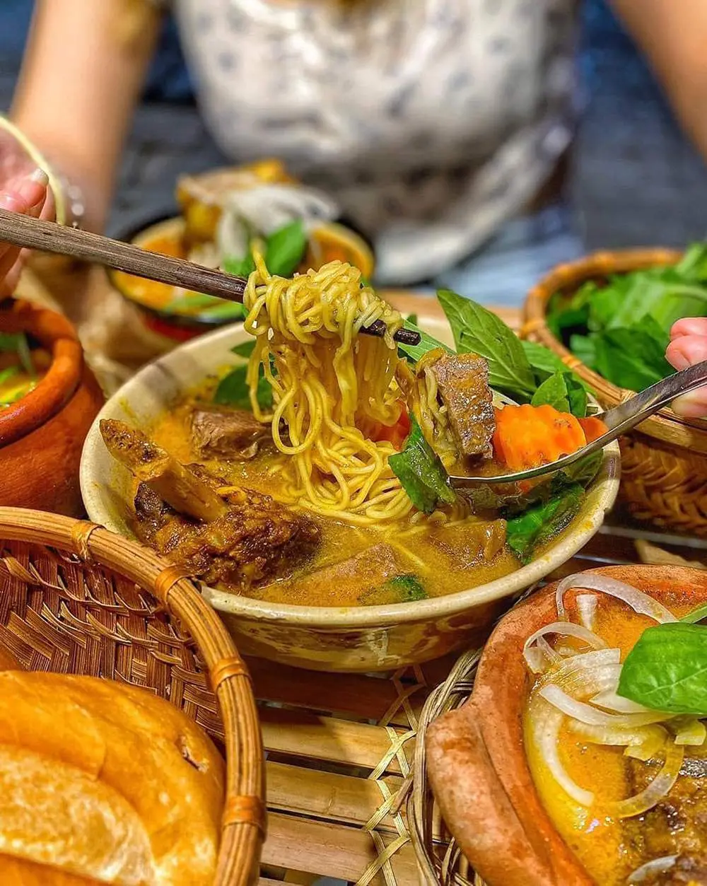 B&ograve; kho ni&ecirc;u &Ocirc;ng G&aacute;nh v&agrave; hương vị gia truyền kh&oacute; qu&ecirc;n 8