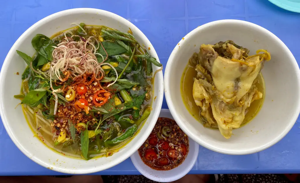 B&uacute;n c&aacute; Ch&acirc;u Đốc, đặc sản trứ danh của đất An Giang 2