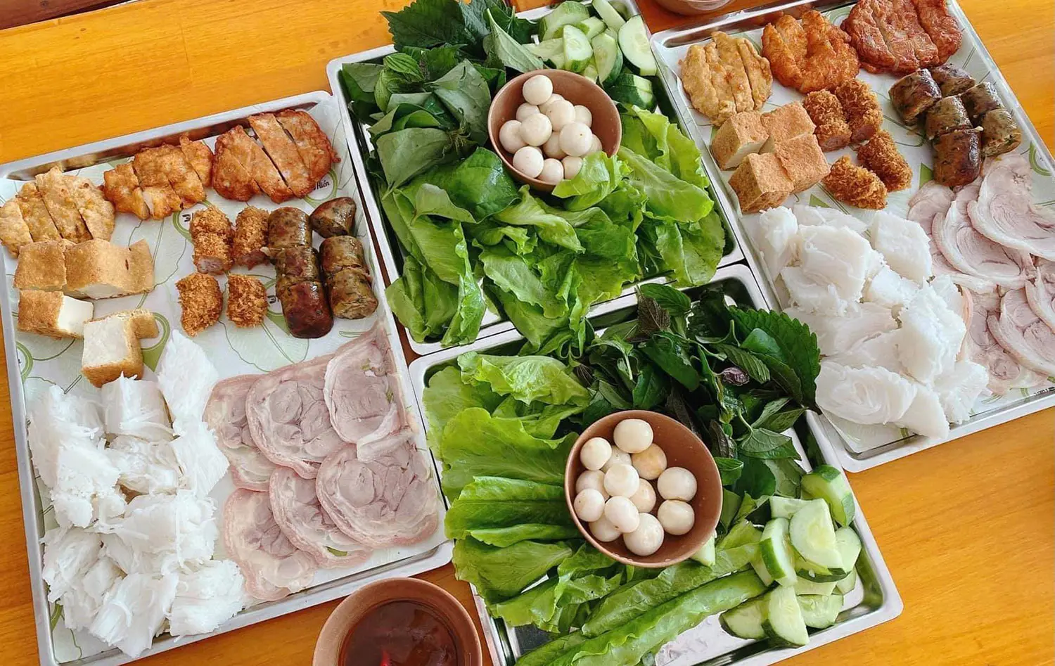 B&uacute;n đậu mắm t&ocirc;m 3 Hiền, m&ecirc; mẩn với hương vị đ&uacute;ng chuẩn miền Bắc 2