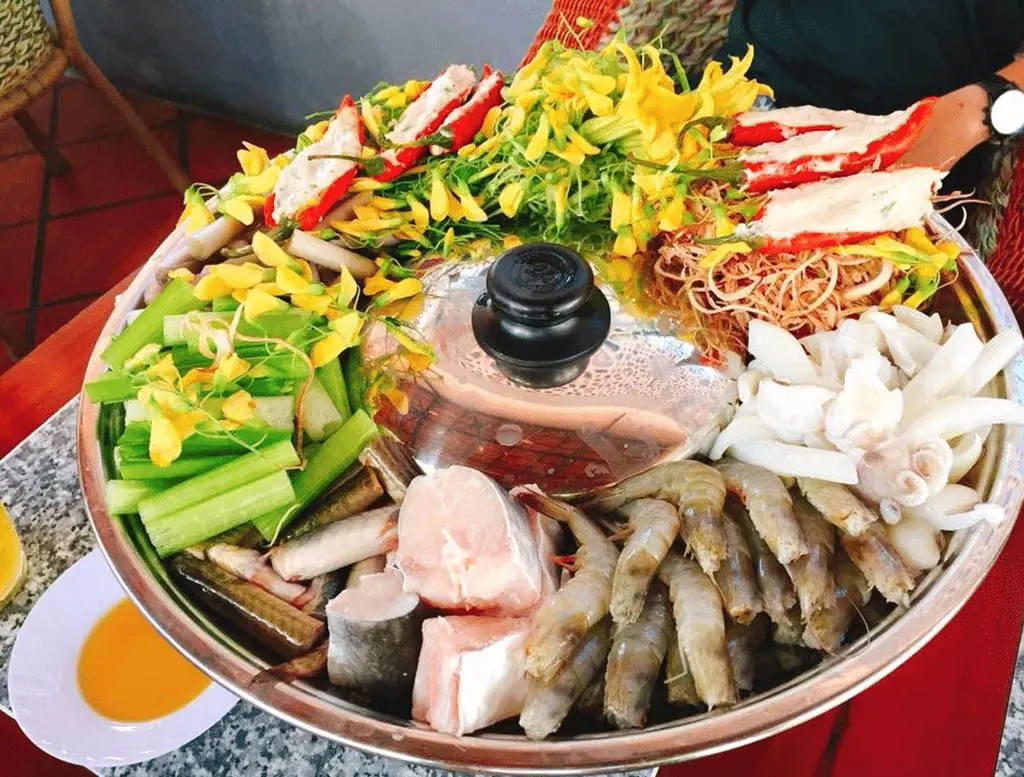 Đến qu&aacute;n sinh th&aacute;i T&ugrave;ng T&aacute;o để h&ograve;a m&igrave;nh v&agrave;o thi&ecirc;n nhi&ecirc;n xanh 5